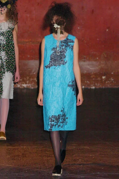 Look 14